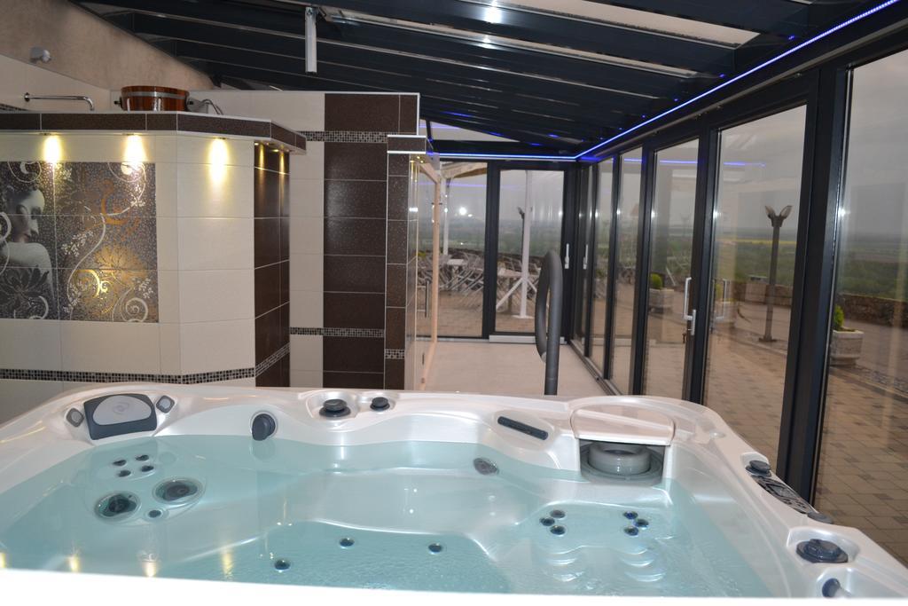 Wellness Pension Inovec Jalsove Экстерьер фото