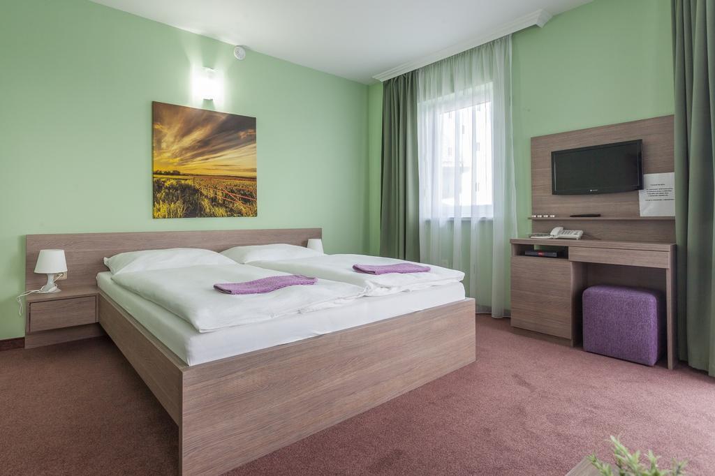 Wellness Pension Inovec Jalsove Экстерьер фото